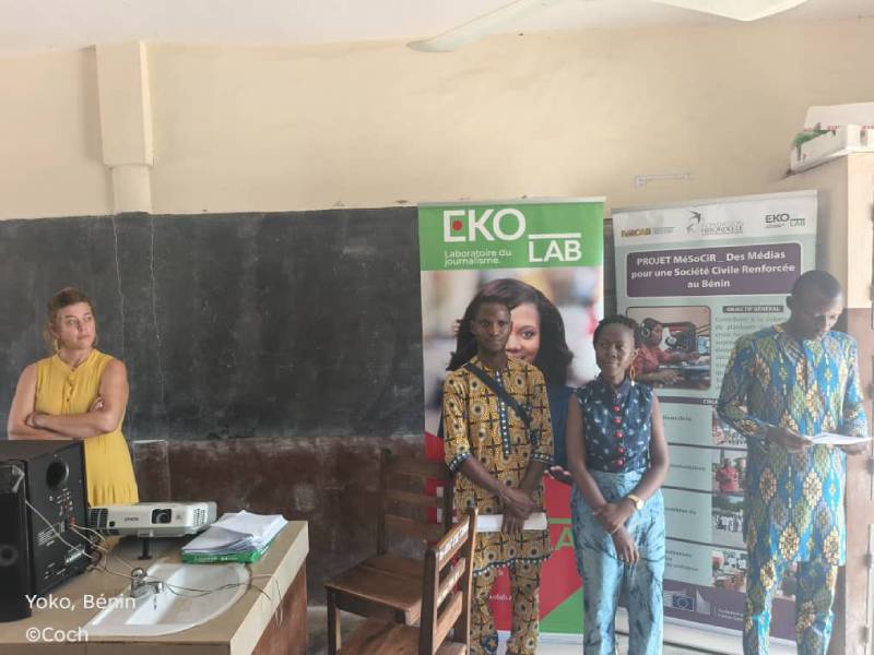 Sakété : au CEG Takon, EKOLAB initie les élèves à la lutte contre la désinformation